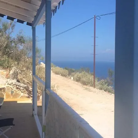 Guest house Enrikos House Sarande