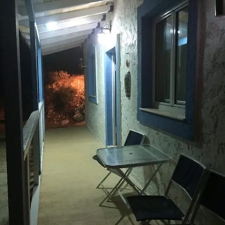 Enrikos House * Saranda
